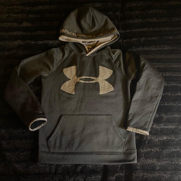 Under amour boys hoodie - Picture 1 of 4